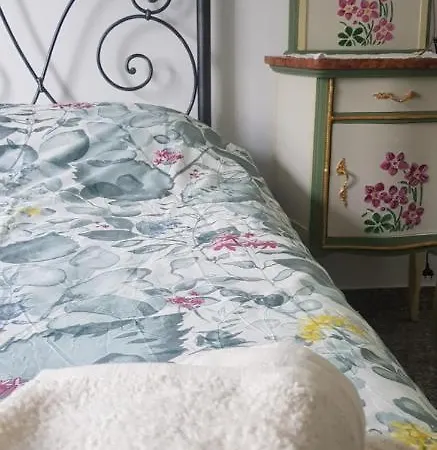 아파트 The Flowers Rose *